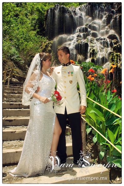 tolantongo-trashthedress-vym-002