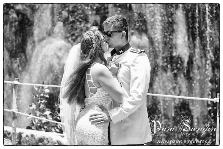 tolantongo-trashthedress-vym-012