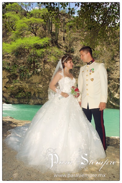 tolantongo-trashthedress-vym-018